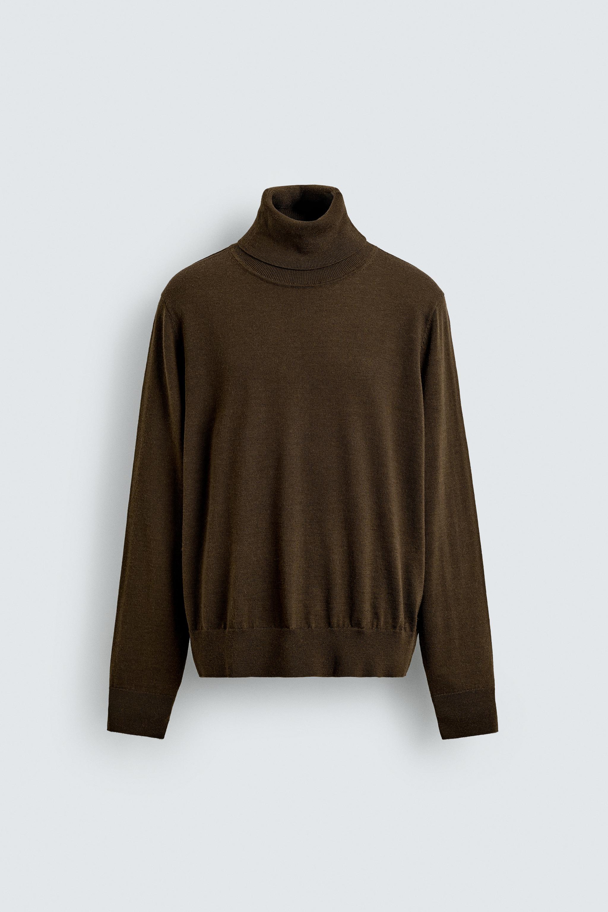 100% WOOL TURTLENECK SWEATER